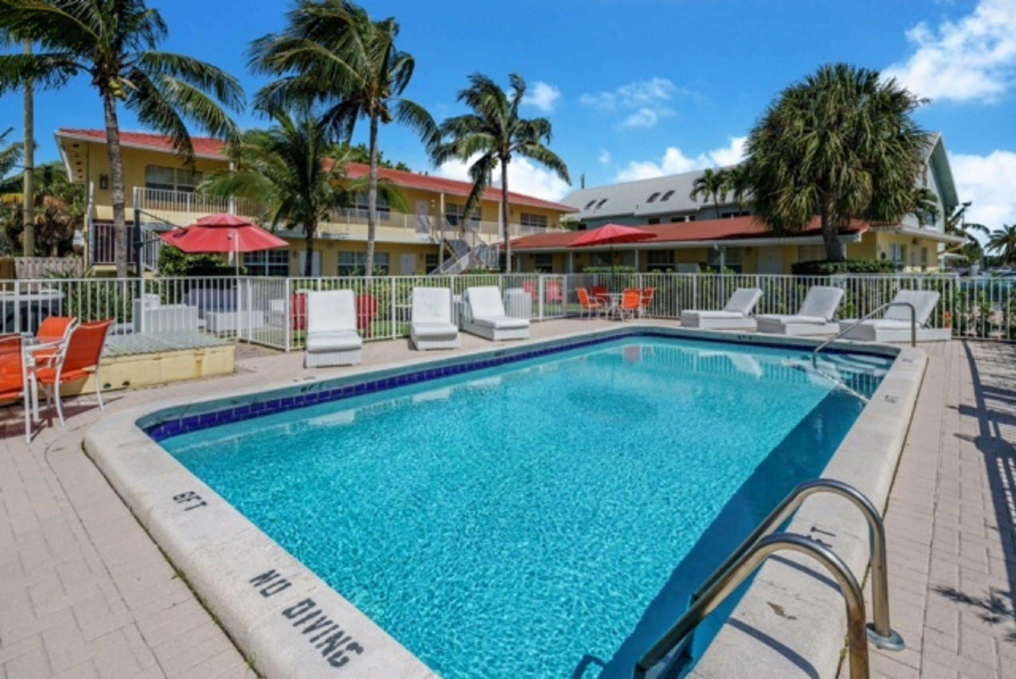 Luna Paradise By The Sea Aparthotel Lauderdale-by-the-Sea Exteriör bild